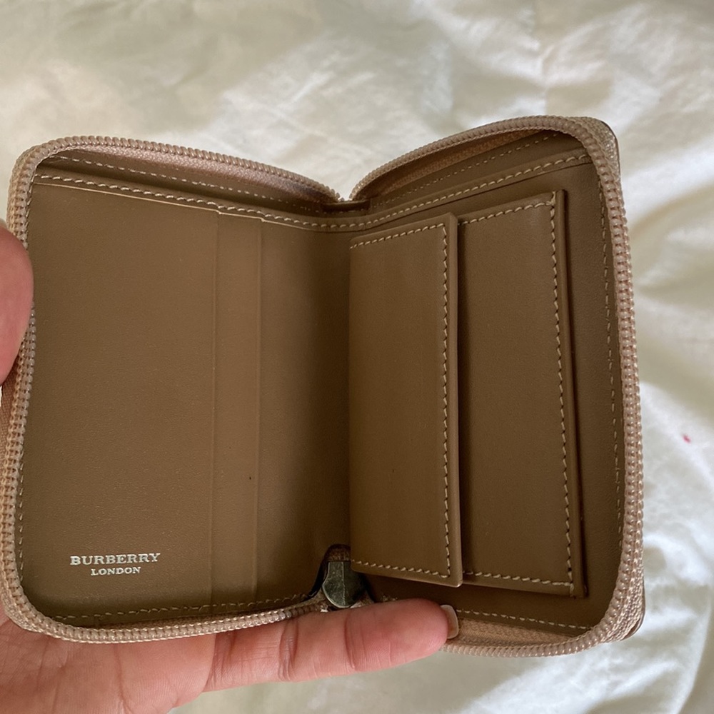 Authentic Burberry Mini Wallet - Picture 3 of 3